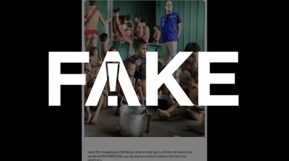É #FAKE que imagem que mostra homem com colete da Opas prove que foto de índios desnutridos foi feita na Venezuela  — Foto: Reprodução
