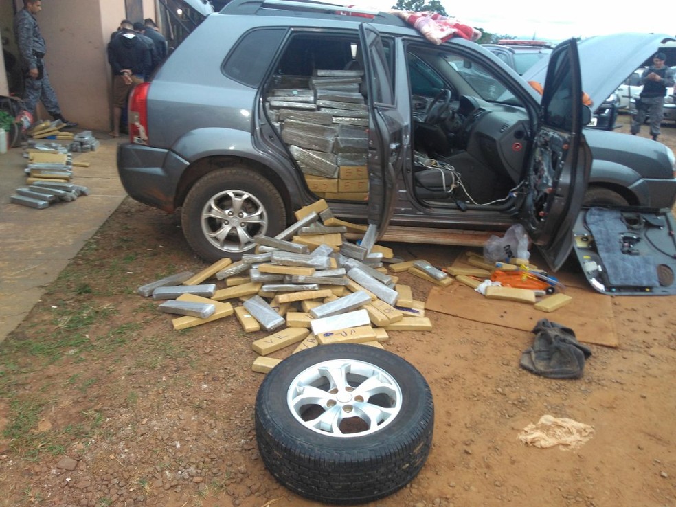 PolÃ­cia faz operaÃ§Ã£o contra trÃ¡fico e prende 7 em Campo Grande (Foto: Osvaldo NÃ³brega/TV Morena)