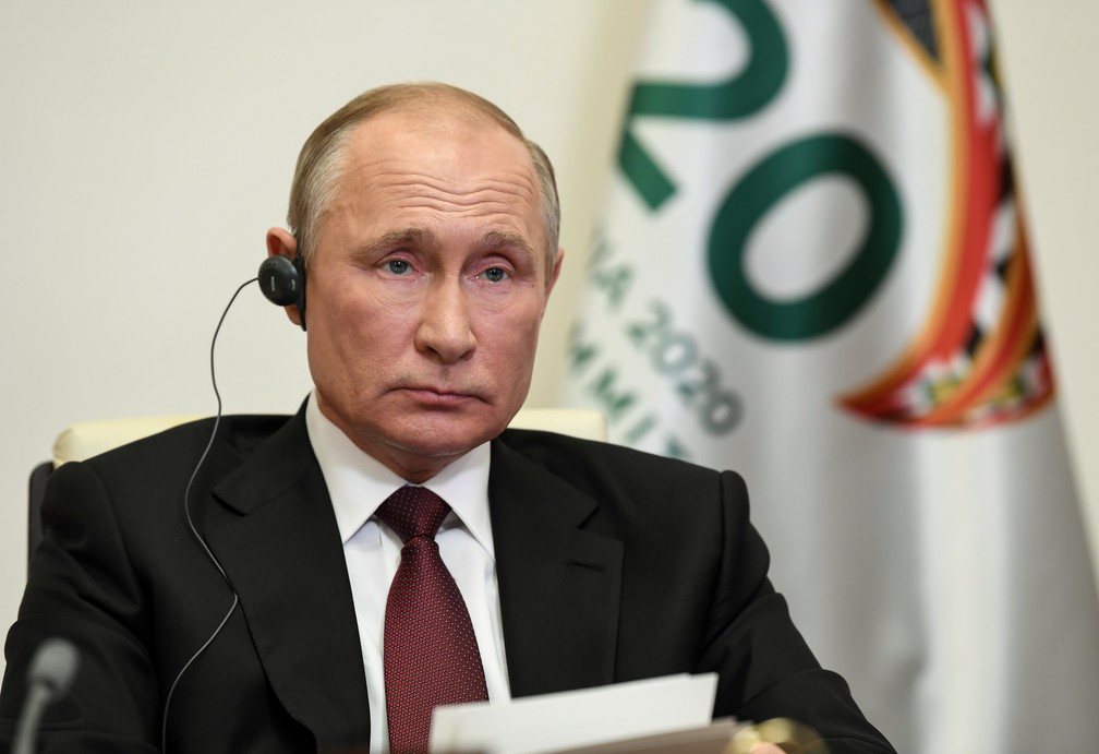 Presidente da Rússia, Vladimir Putin, participa de videoconferência do G20 neste sábado (21) — Foto:  Sputnik/Aleksey Nikolskyi/Kremlin via Reuters