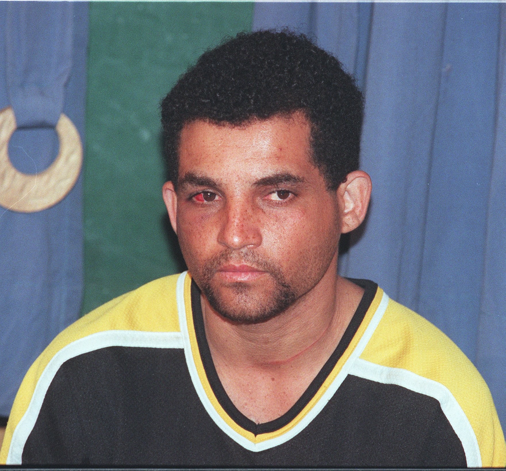 Multidão tenta linchar Maníaco do Parque após prisão do assassino, há 20 anos Blog do Acervo Multidão tenta linchar Maníaco do Parque após prisão do assassino, há 20 anos Blog do Acervo