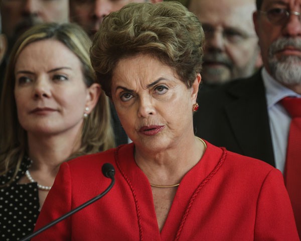 Dilma Rousseff, ex-presidente do Brasil, em pronunciamento (Foto: Getty Images)