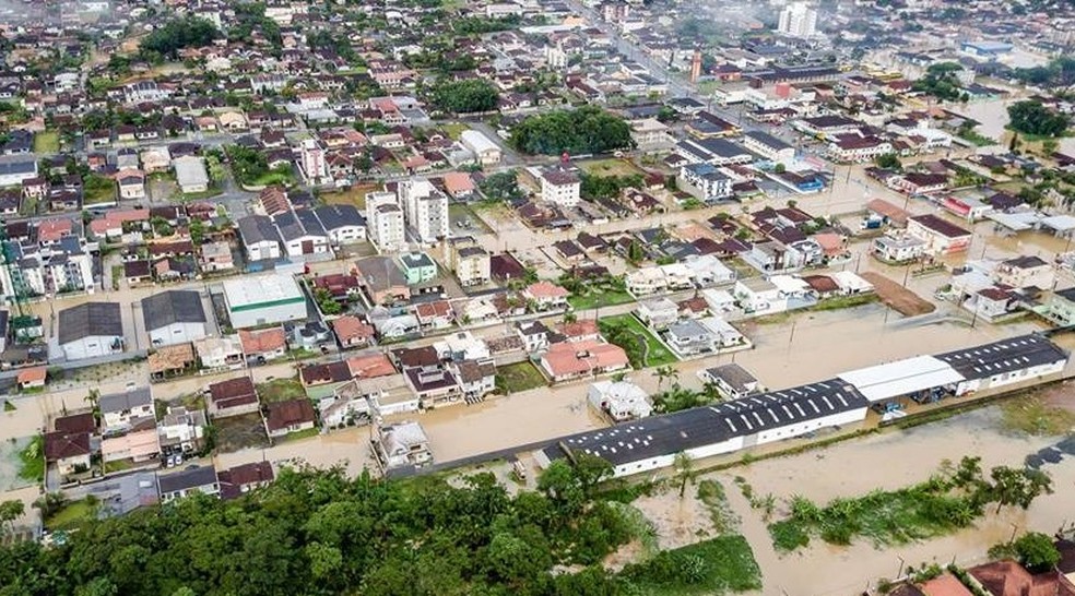 bairro vila nova em joinville drone sul - Bairros de Joinville ficam totalmente alagados após temporal