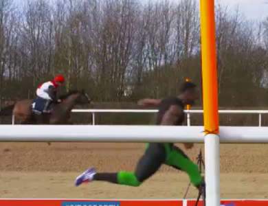 Velocista britânico vence cavalo em prova de 100m (Foto: Reprodução/SporTV)