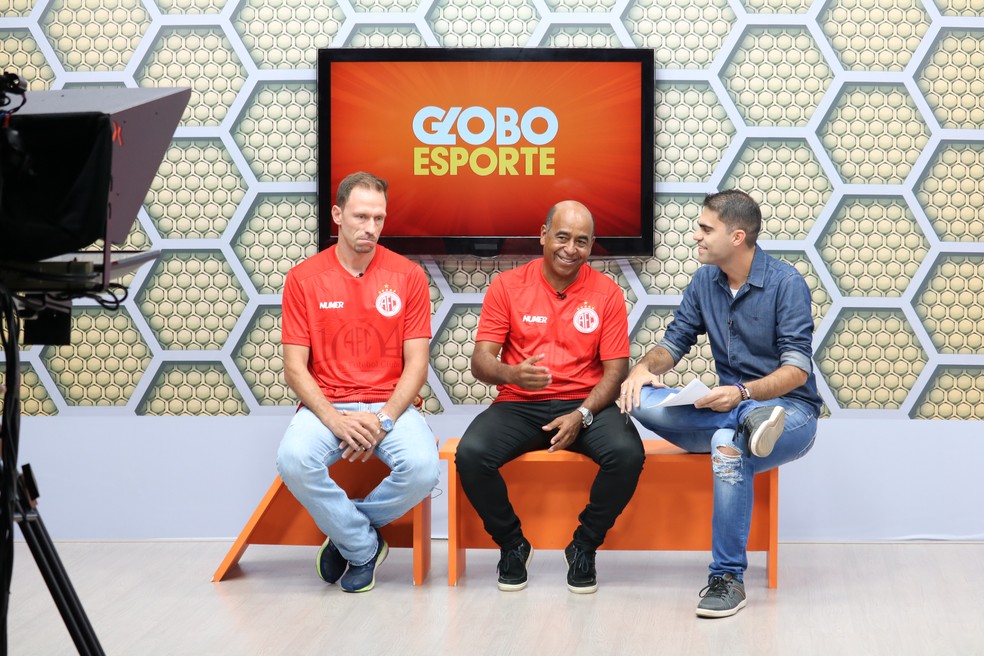 Fabiano ParedÃ£o e Moura participaram do Globo Esporte RN desta sexta-feira â€” Foto: Augusto Gomes/GloboEsporte.com