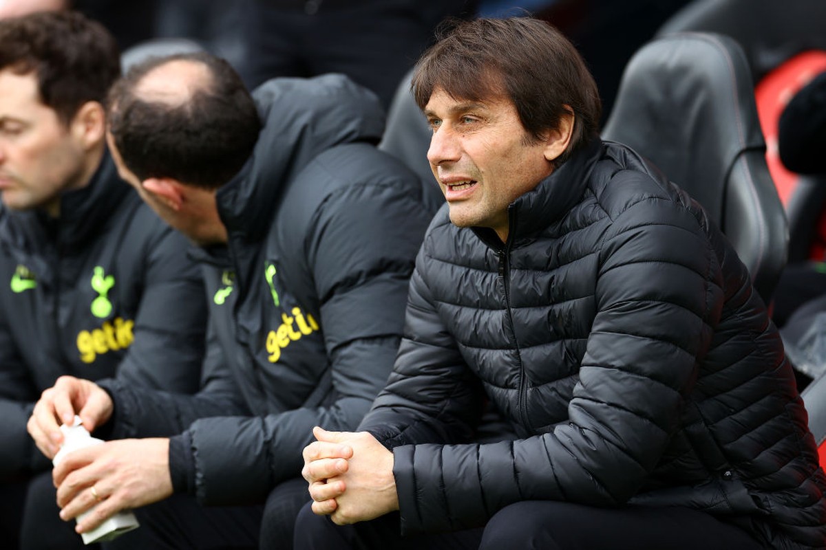 Climão! Atletas do Tottenham teriam pedido demissão de Conte após declarações polêmicas
