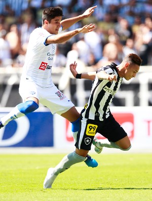 Neilton Botafogo x Paysandu (Foto: Roberto Filho / Eleven/ Estadão Conteúdo) Neilton Botafogo x Paysandu (Foto: Roberto Filho / Eleven/ Estadão Conteúdo)
