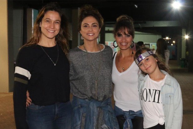 Fernanda Gentil, Priscila Montandon, Clarinha e Helena (Foto: Cleomir Tavares/Divulgação)
