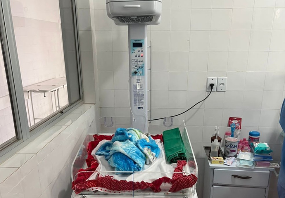 Bebê está internado em hospital em Milagres — Foto: Arquivo pessoal