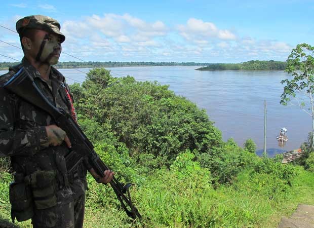 Exército Brasileiro realiza reconhecimento de fronteira no Pico da