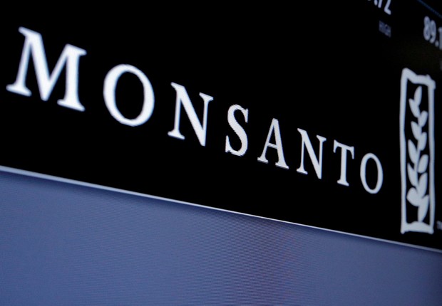 Logotipo da Monsanto é visto na Bolsa de Nova York (NYSE) (Foto: Brendan McDermid/Reuters)