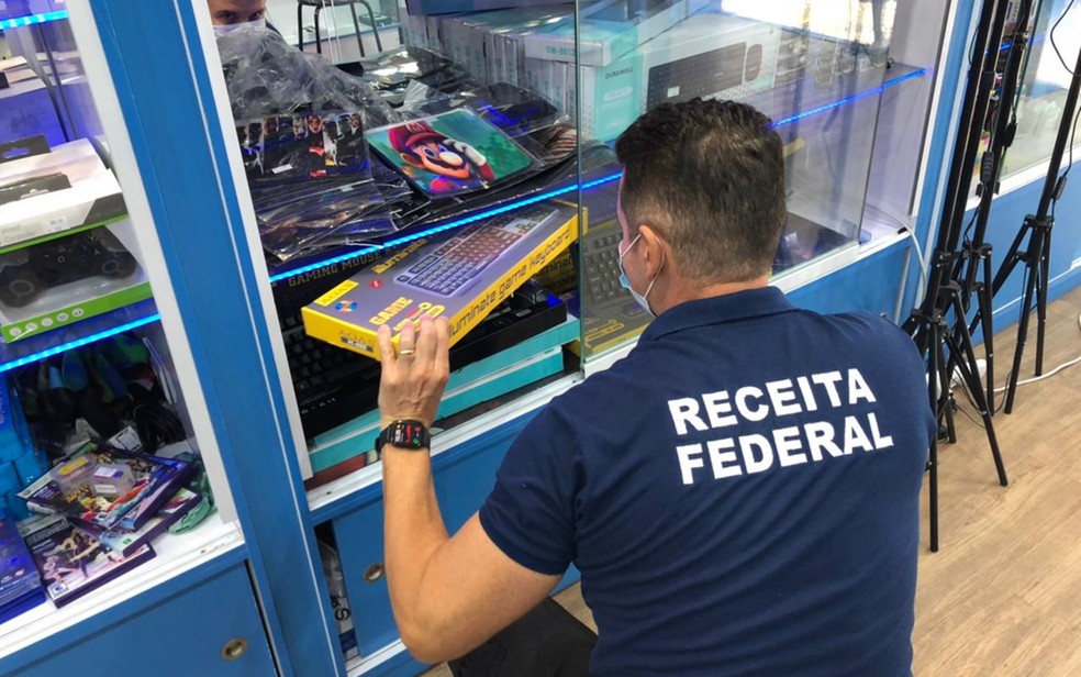 Operação apreende cerca de R$ 1 milhão em mercadorias importadas irregularmente em Pouso Alegre, MG — Foto: Receita Federal