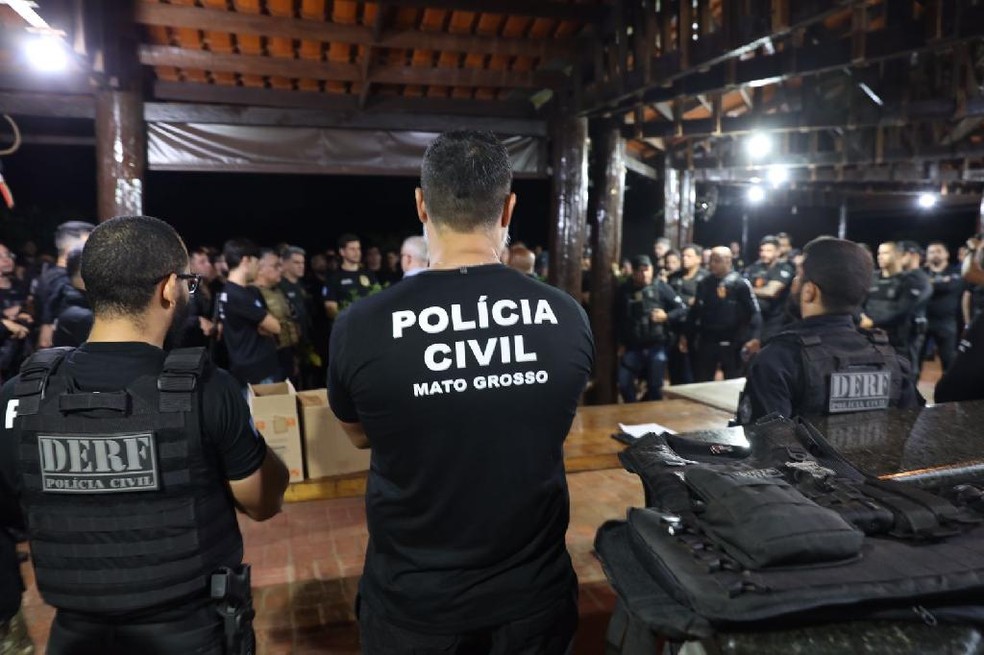 Ao todo, são empregados 400 policiais civis e mais de 100 viaturas na operação. — Foto: Christiano Antonnucci/Polícia Civil 