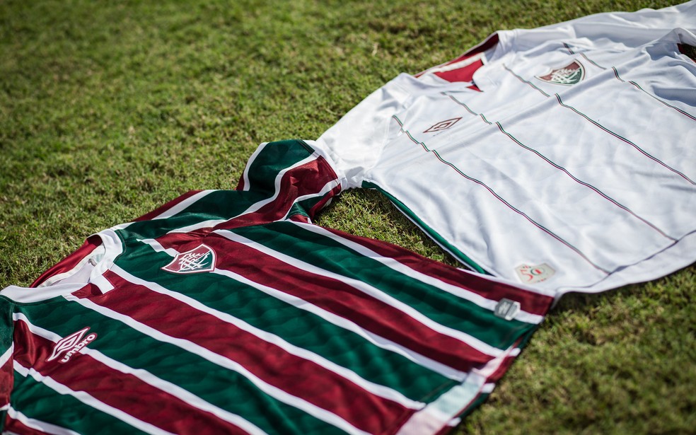 Camisas do Fluminense já estão à venda pela internet — Foto: Lucas Merçon / Fluminense FC