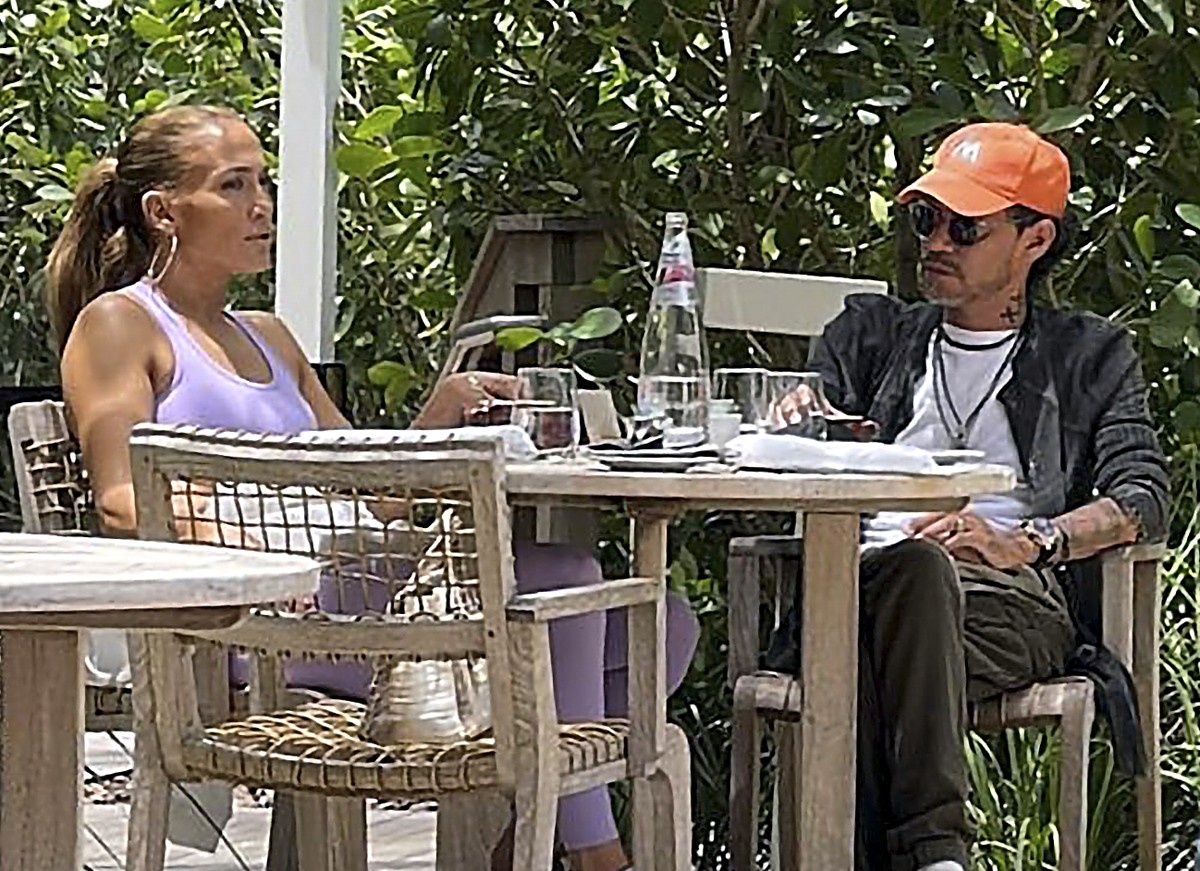 Jennifer Lopez e o ex-marido, Marc Anthony (Foto: The Grosby Group)