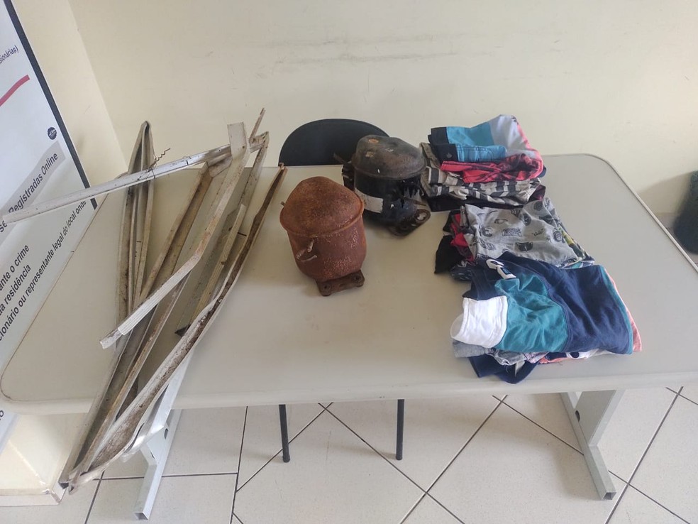Suspeito de cometer mais de 30 furtos é preso ao tentar vender objetos furtados em Avaré  — Foto: A Voz do Vale/ Reprodução