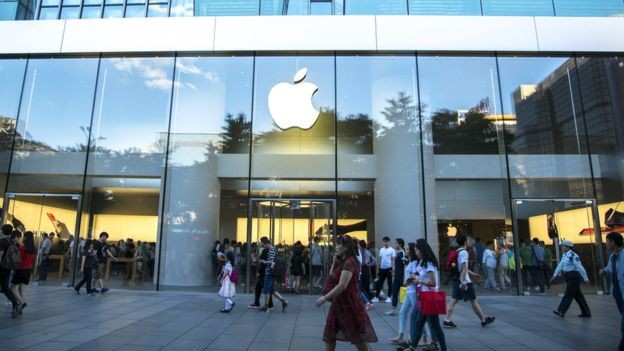 BBC - Na China, ir a uma loja da Apple pode ser uma dor de cabeça (Foto: Getty Images via BBC News)