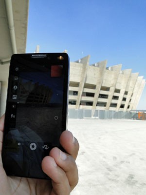 G1 testou o acesso à rede 4G em um smartphone da Motorola no estádio Mineirão, em Belo Horizonte (Foto: Pedro Triginelli/G1)