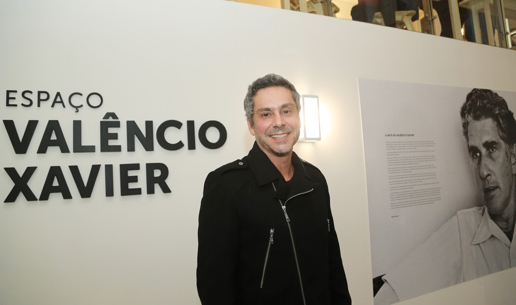 Alexandre Nero, em visita ao Cine Passeio, em Curitiba — Foto: Giuliano Gomes/PRPress