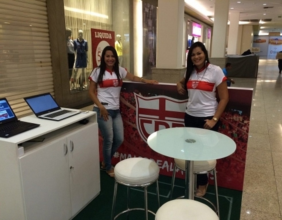 Ingressos podem ser comprados no Estande do CRB (Maceió Shopping) — Foto: Assessoria / CRB