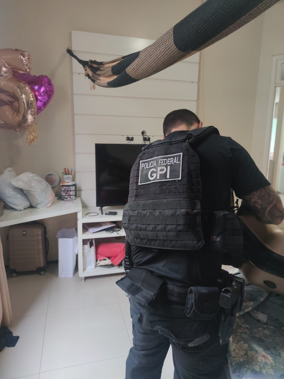 Residências de investigados são alvo da operação da Polícia Federal — Foto: Divulgação/PF