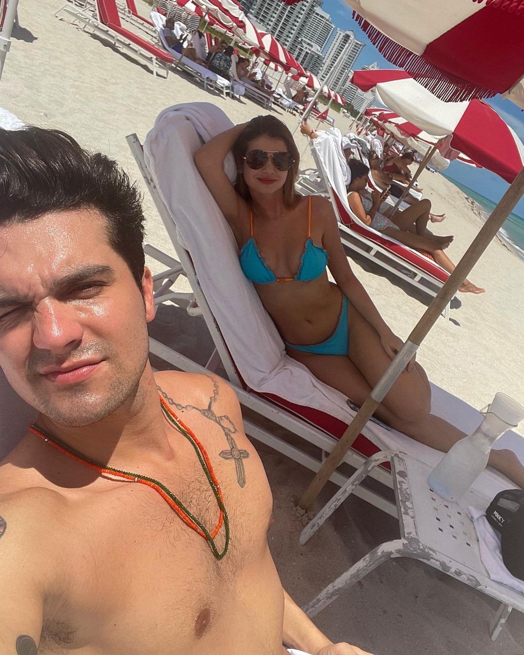 Luan Santana e Izabela Cunha curtem praia em Miami (Foto: Reprodução / Instagram)