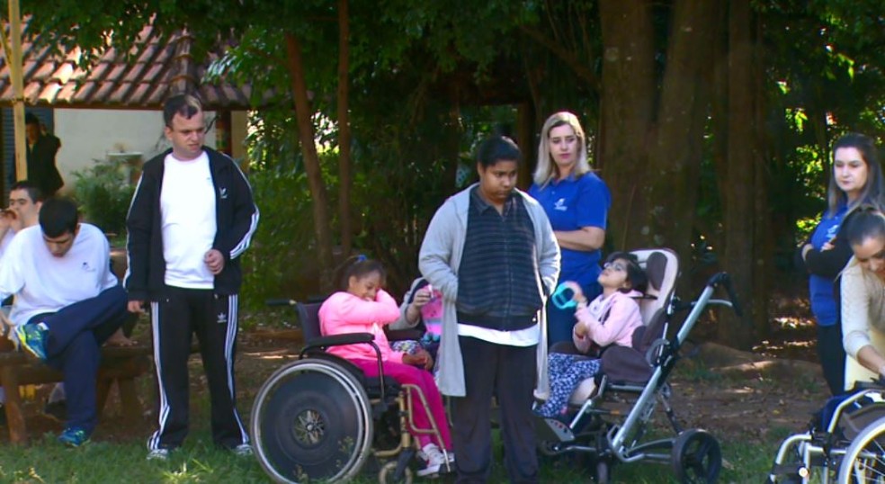 AssociaÃ§Ã£o corre risco de fechar e deixar cerca de 50 pessoas com deficiÃªncia sem atendimento em Araraquara â Foto: Wilson Aiello/EPTV