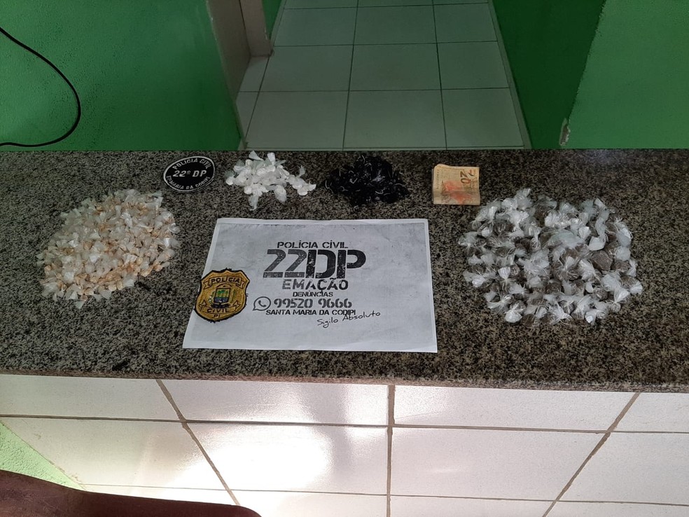 Drogas apreendidas com o suspeito em Teresina — Foto: Divulgação/Polícia Civil