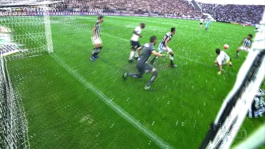 Gols do Fantástico: Corinthians e Santos não saem do zero no clássico 