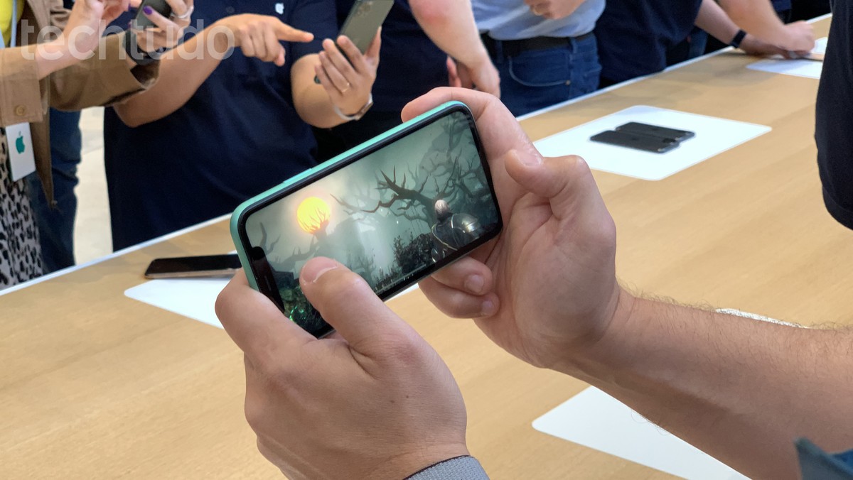 iPhone 11 na Black Friday 2022: saiba os altos e baixos do celular