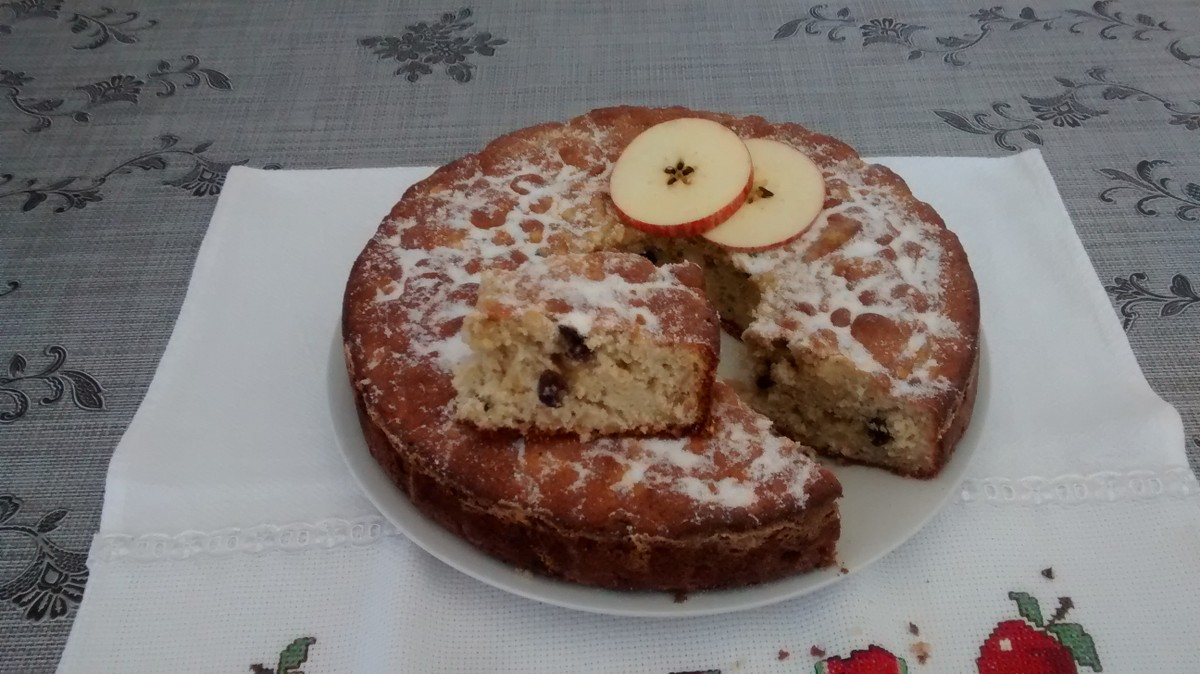 Bolo de maçã com passas e aveia | Receitas | Receitas
