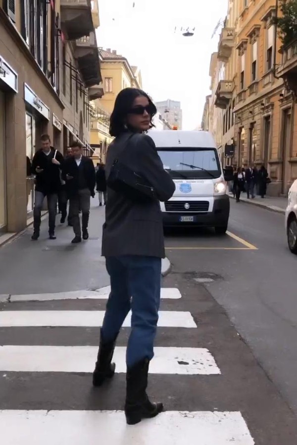 Bruna Marquezine está em Milão (Foto: Reprodução)