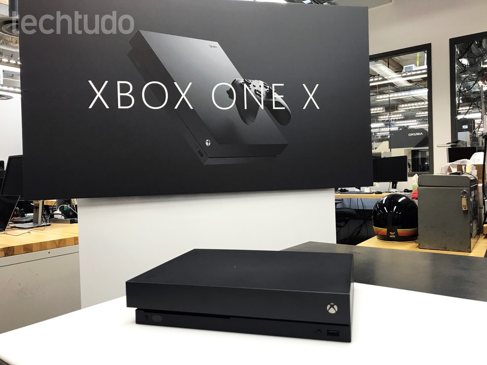 Xbox One X (Foto: Anna Kellen Bull/TechTudo)