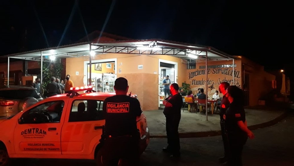Operação Choque de Ordem fiscalizou normas relacionadas à Covid-19 em Martinópolis — Foto: Defesa Civil