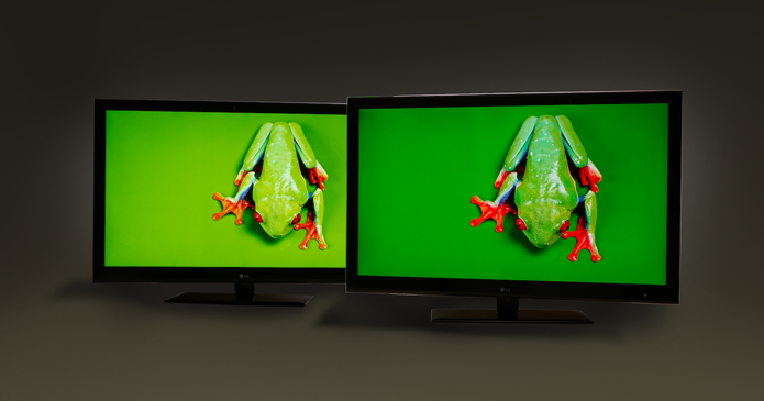 Repare como a mesma imagem tem cores e contraste mais rico na TV à direita, que usa pontos quânticos (Foto: Divulgação/3M)