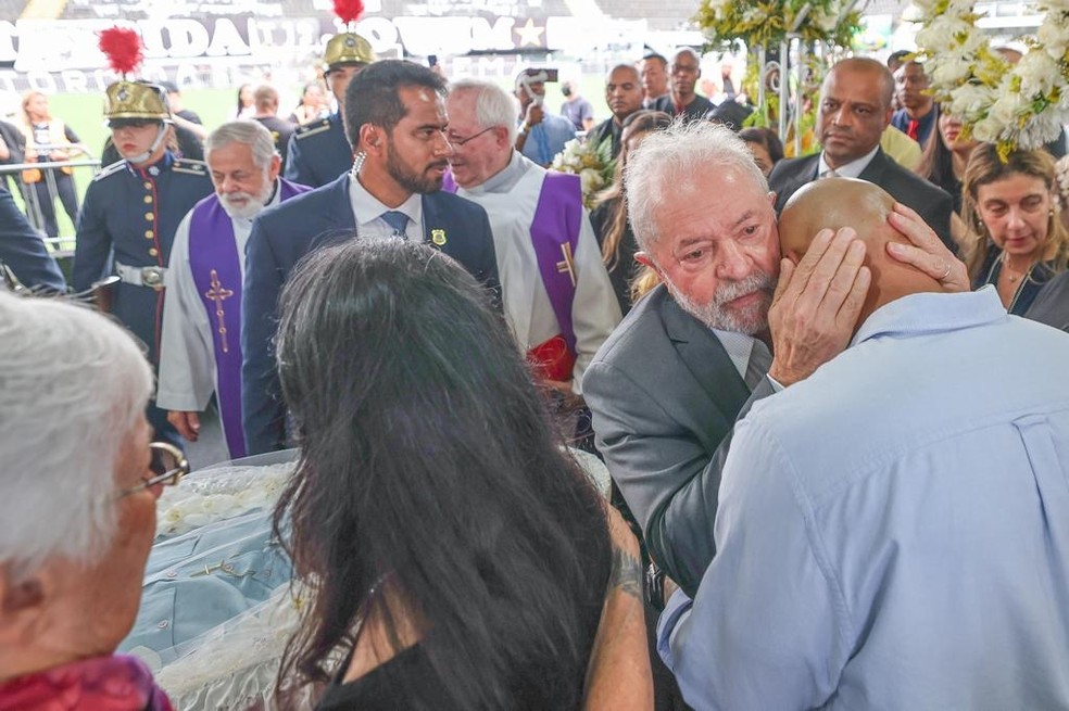 Presidente Lula participa de vel&oacute;rio do Rei Pel&eacute; na Vila Belmiro, em Santos (SP) &mdash; Foto: Ricardo Stuckert/Divulga&ccedil;&atilde;o