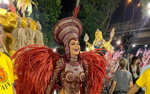Rainha de bateria da Viradouro, Raissa Machado festeja título: “De alma lavada”