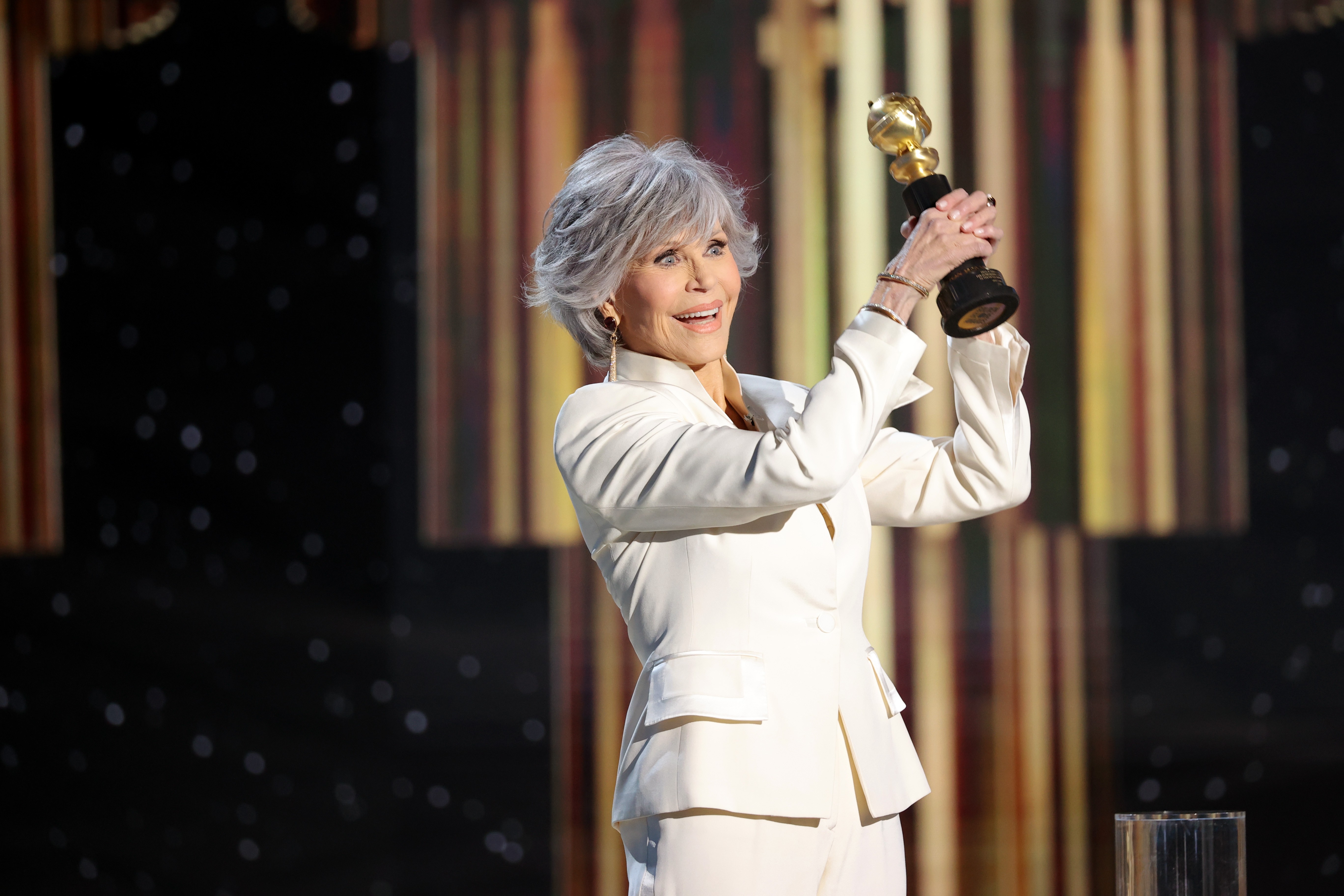 Jane Fonda recebe o prêmio Cecil B. DeMille (Foto: getty)