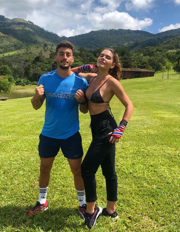 Mariana Goldfarb e seu personal fight Pimenta (Foto: Reprodução/Instagram)