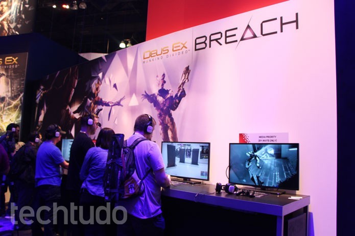Novo modo extra Breach que estará dentro de Deus Ex: Mankind Divided (Foto: Tais Carvalho/TechTudo)