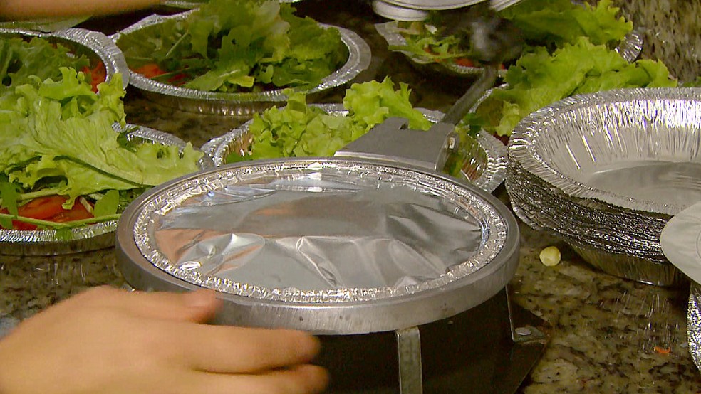 Empresas que oferecem marmitas e quentinhas cresceram no estado — Foto: Eder Ribeiro/EPTV