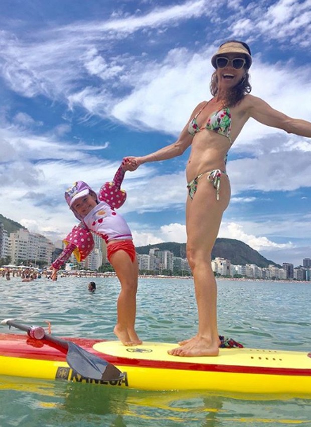 Flávia Monteiro e a filha, Sophia (Foto: Reprodução/Instagram)