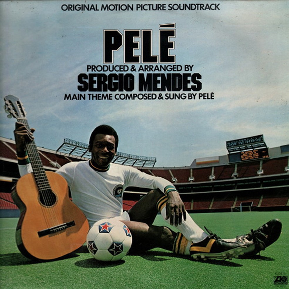 Disco com a trilha sonora do documentário 'Pelé', gravado por Sergio Mendes — Foto: Reprodução