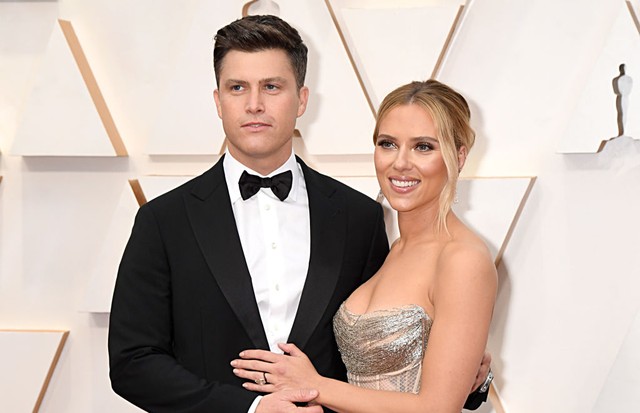 HOLLYWOOD, CALIFORNIA - FEBRUARY 09: (L-R) Colin Jost and Scarlett Johansson attend the 92nd Annual Academy Awards at Hollywood and Highland on February 09, 2020 in Hollywood, California. (Photo by Jeff Kravitz/FilmMagic) (Foto: FilmMagic)
