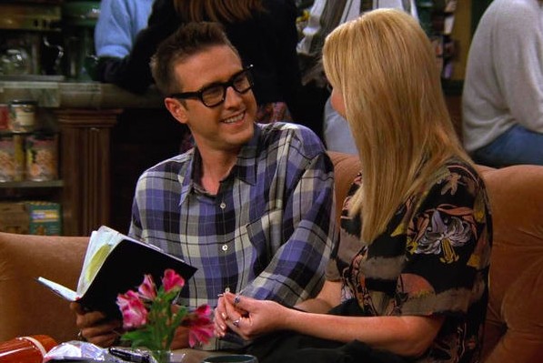 Lisa Kudrow e David Arquette em um dos episódios criticados pela criadora da série Friends (Foto: Reprodução)