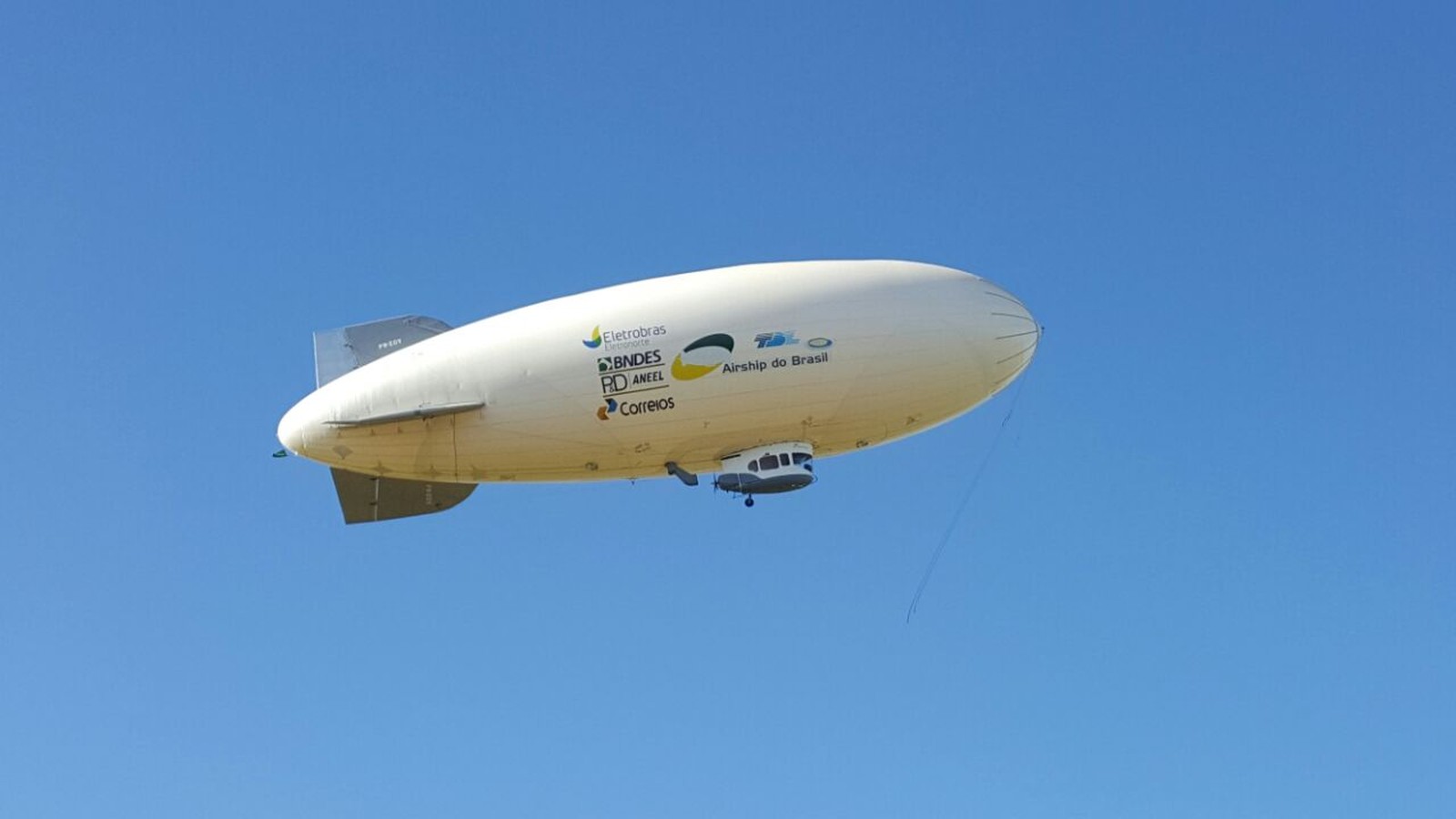 ADB 3-X01 é o primeiro dirigível tripulado produzido na América Latina (Foto: Ana Marin/G1)