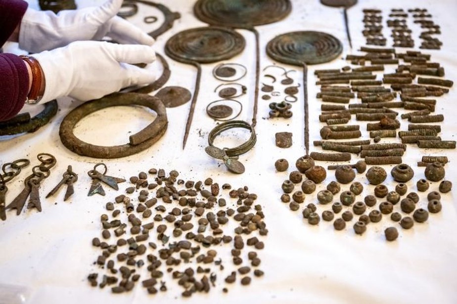 Artefatos encontrados no distrito de Chełmno, na Polônia, são restos de rituais de sacrifício de 2,5 mil anos atrás
