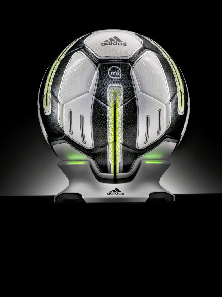 A bola inteligente da Adidas (Foto: divulgação)