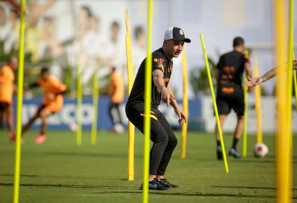 Saiba onde assistir ao jogo entre Corinthians e Ponte Preta neste sábado