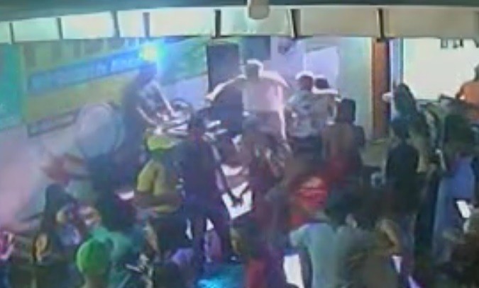 VÍDEO: Homem é preso após dar facada em DJ durante festa no Pará 