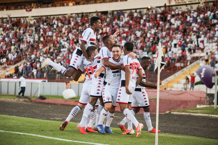 Vai E Vem Do Botafogo Sp Vejas As Mudancas Do Elenco Para 2020 Botafogo Sp Ge